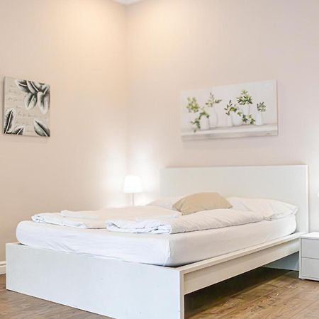 Stylish Studio Apartment Wiener Stadthalle Eksteriør billede